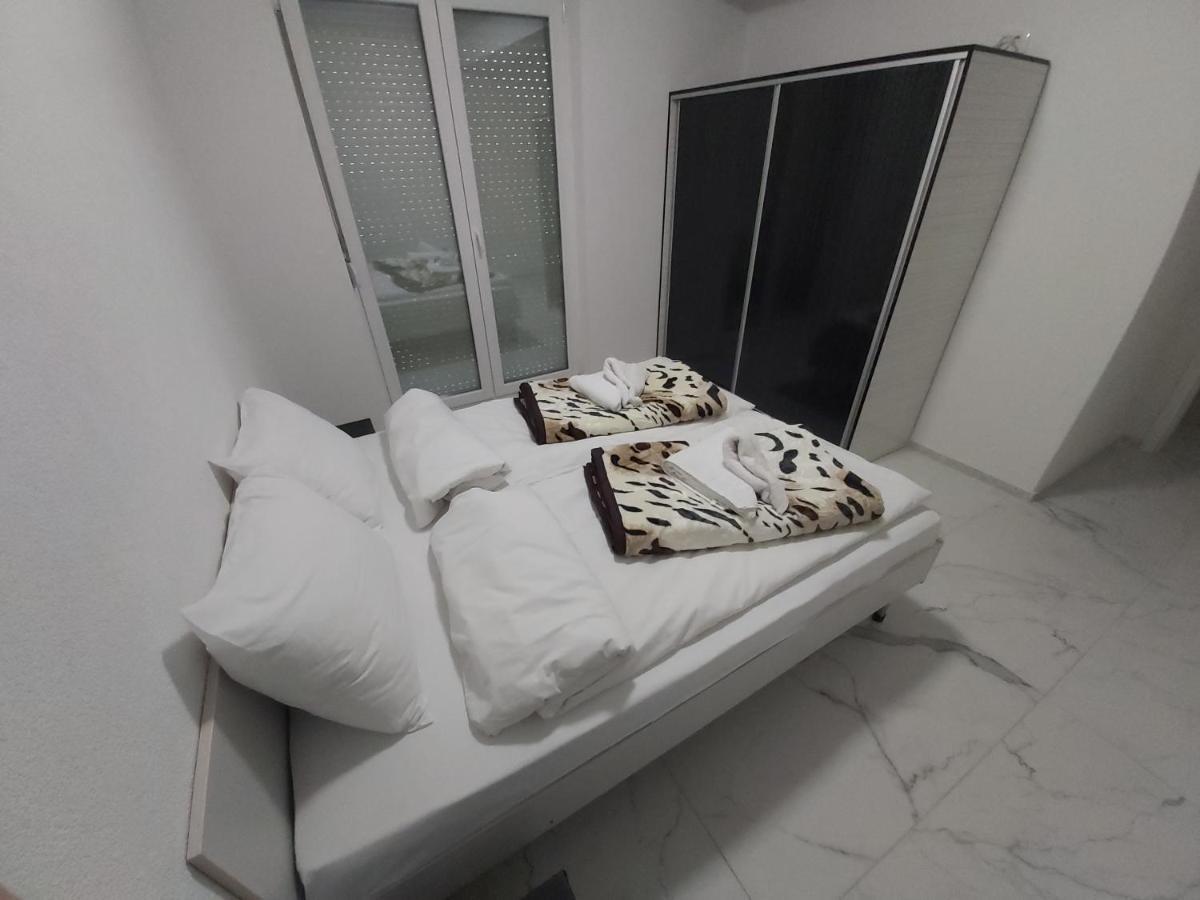 Xxl Apartments City Centar 1 Bitola Bagian luar foto