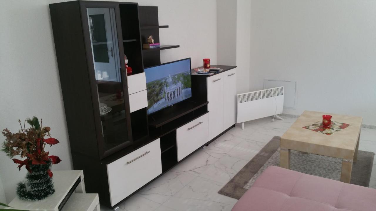 Xxl Apartments City Centar 1 Bitola Bagian luar foto