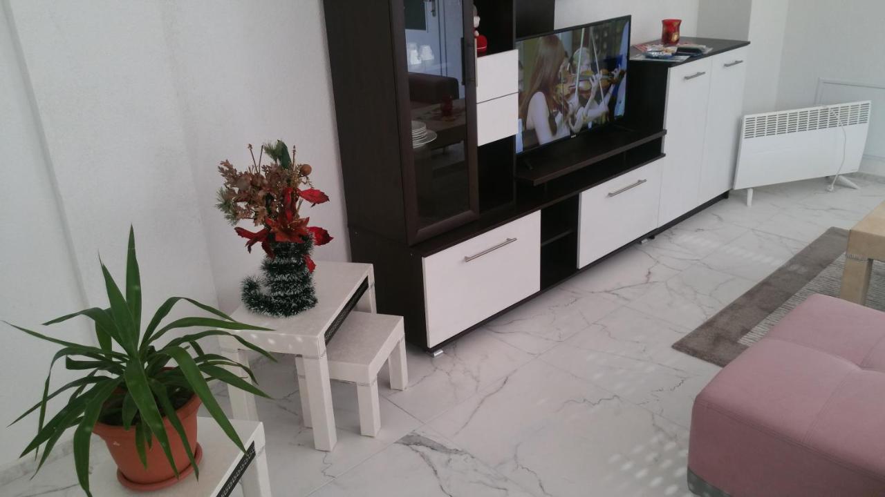 Xxl Apartments City Centar 1 Bitola Bagian luar foto